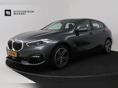 BMW 1-serie - 118i High Executive (STOELVERWARMING, SFEERVERLICHTING, NAVIGATIE, PARKEERSENSOREN)