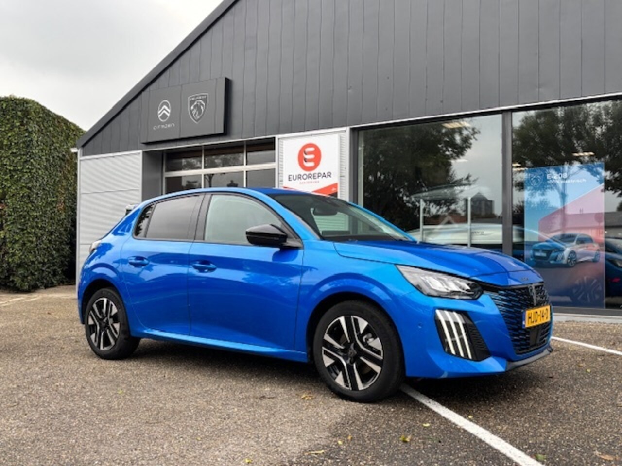 Peugeot 208 - 1.2 Hybrid 100 e-DCS6 Allure NAVIGATIE | DAB | APPLECARPLAY| PACK EXECUTIVE PARKEERHULP VO - AutoWereld.nl