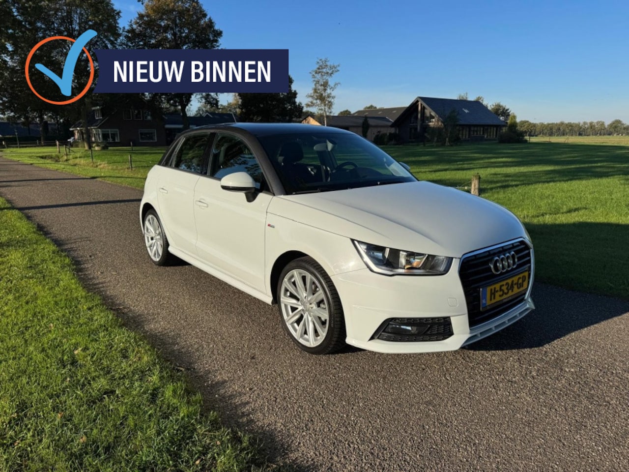 Audi A1 Sportback - 1.0 TFSI S-line | Navigatie | Cruise Control | Stoelverwarming | Parkeersensoren | - AutoWereld.nl