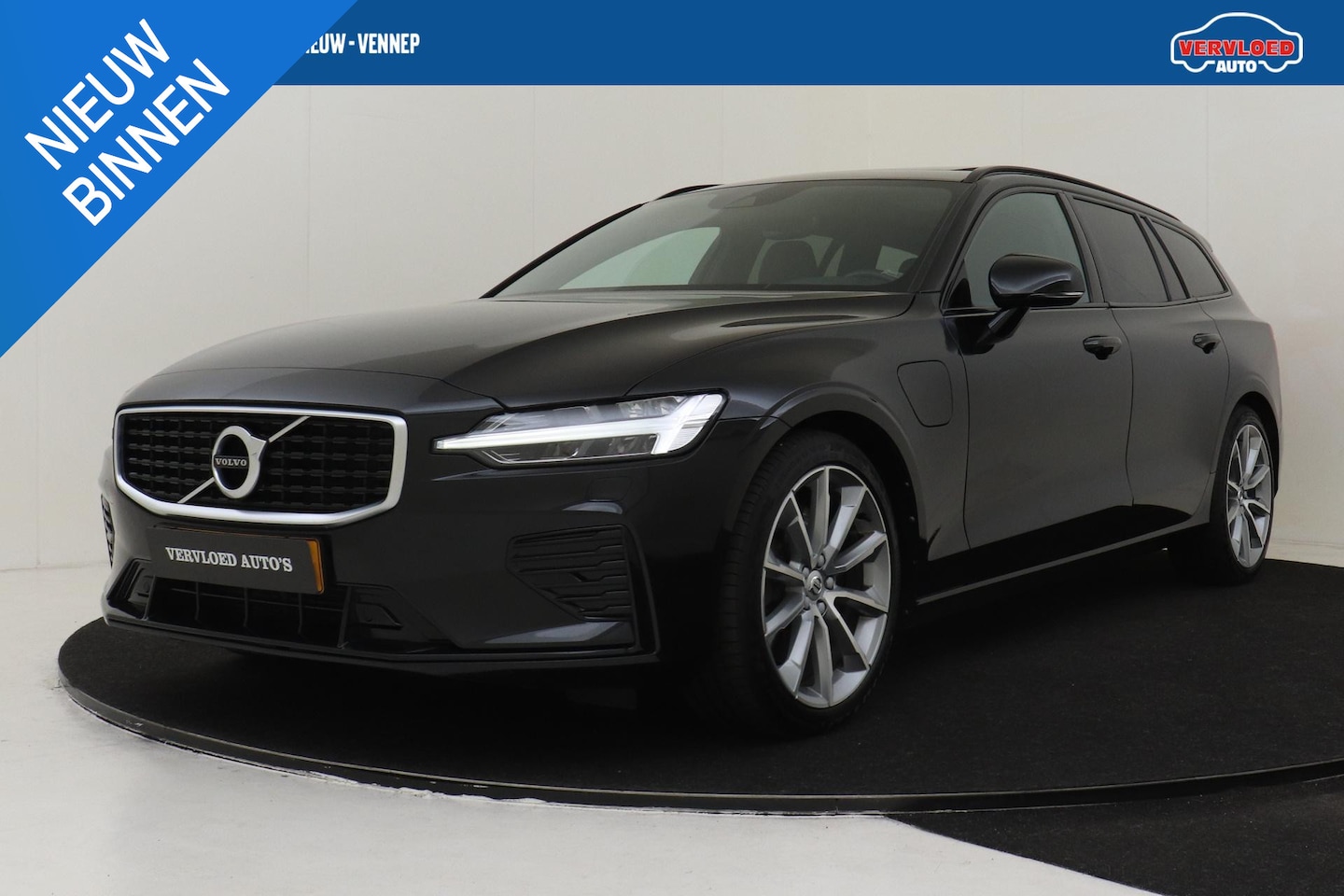 Volvo V60 - T6 TWIN ENGINE AWD R-DESIGN -PANO.DAK|HARMAN/KARDON|HEAD-UP DISP.|POWER-SEAT|CAMERA|BLIS|A - AutoWereld.nl
