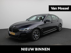 BMW 5-serie - 520i Business Edition Plus | Automaat | Apple Carplay / Android Auto | Panoramadak | Leder