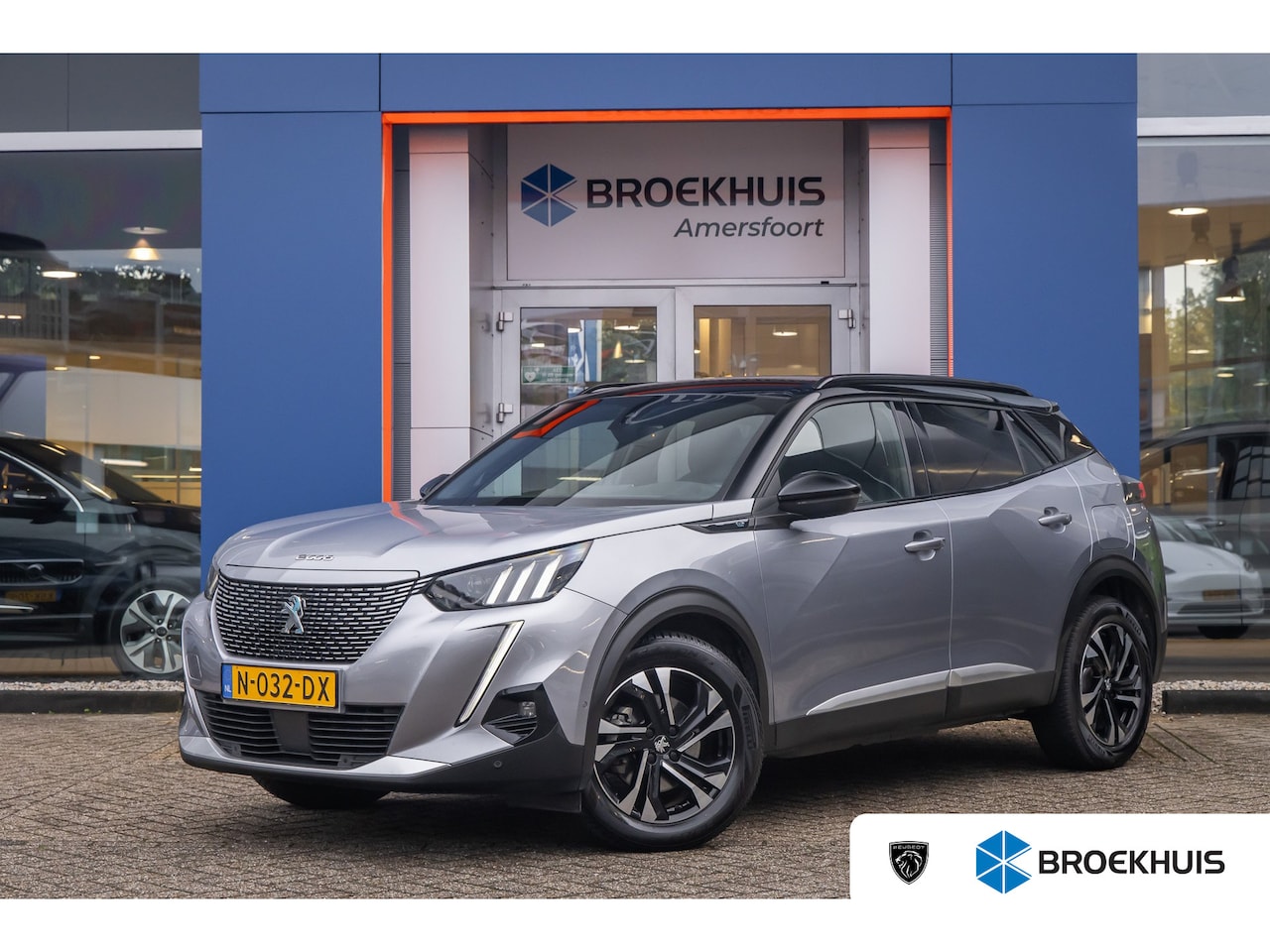 Peugeot e-2008 - EV GT-LINE 50 kWh | Camera | Stoelverwarming | Apple Carplay/Android Auto | Keyless | Navi - AutoWereld.nl