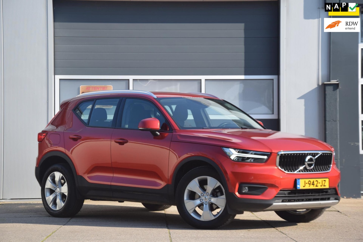 Volvo XC40 - 1.5 T3 Business Pro TREKHAAK/CAMERA/ADAPTIEVE CRUISE/APPLE CARPLAY - AutoWereld.nl
