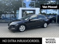 Skoda Octavia Combi - 1.0 e-TSI Ambition | SENSOREN | NAVIGATIE | STOELVERWARMING | CLIMATE CONTROL | CRUISE CON