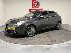 Alfa Romeo Giulietta - 1.4 Turbo, Prachtstaat, Goed onderhouden, Leder, Navi, Cruise, Prijs incl. nieuwe apk, beu