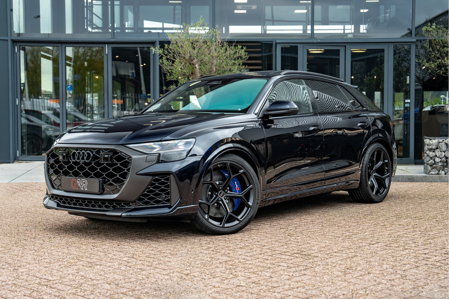 Audi RSQ8 - 4.0 TFSI 640pk quattro Performance | Keramisch | Panoramadak | Matt carbon exterieur | B&O - AutoWereld.nl