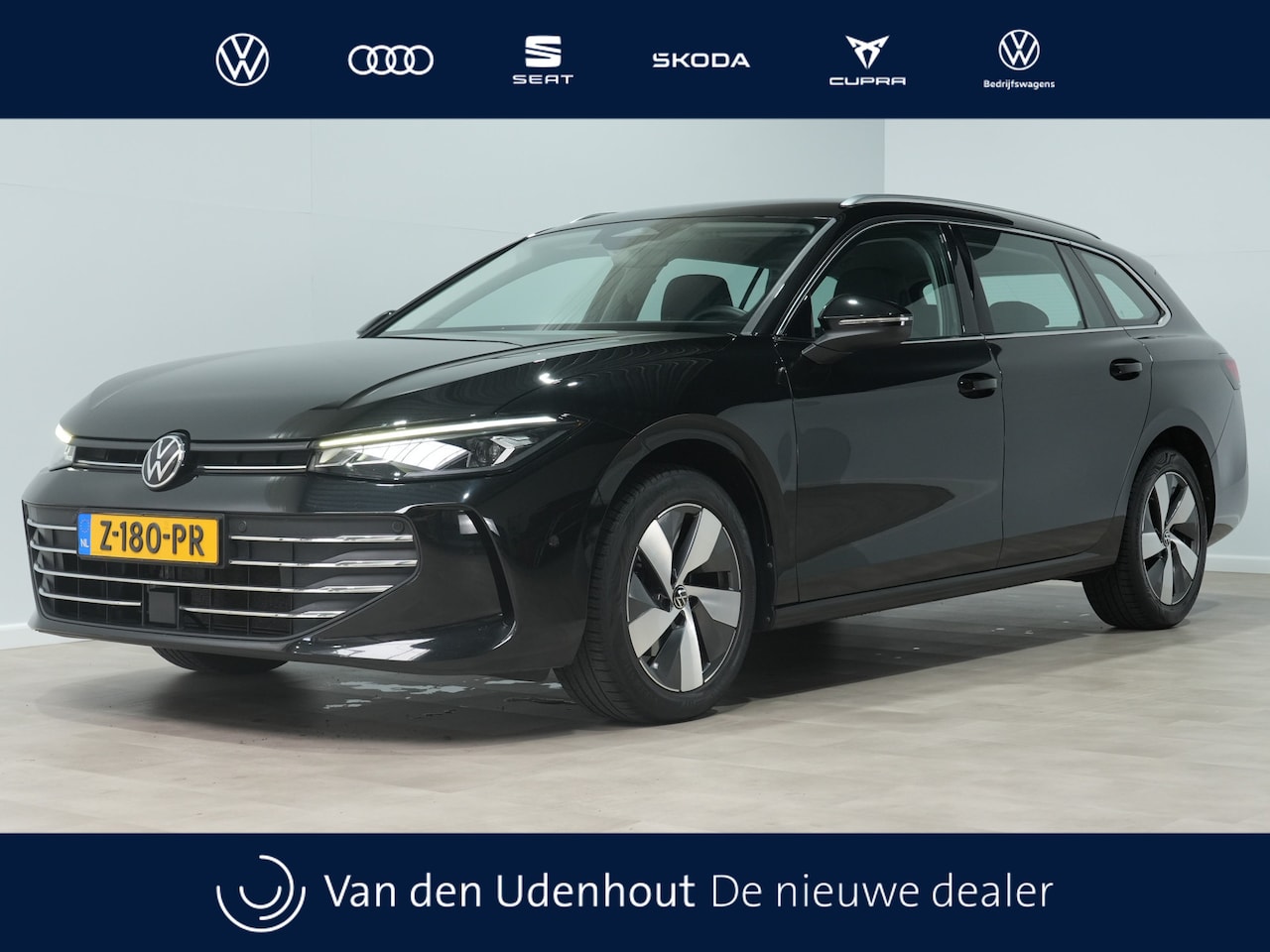 Volkswagen Passat Variant - 1.5 eTSI 150pk DSG Business Trekhaak | Massage | Camera | Full-LED - AutoWereld.nl