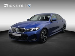 BMW 3-serie - Sedan 320i M Sportpakket | Comfort Pack | Trekhaak | Schuifdak | DAB | HiFi | 18''