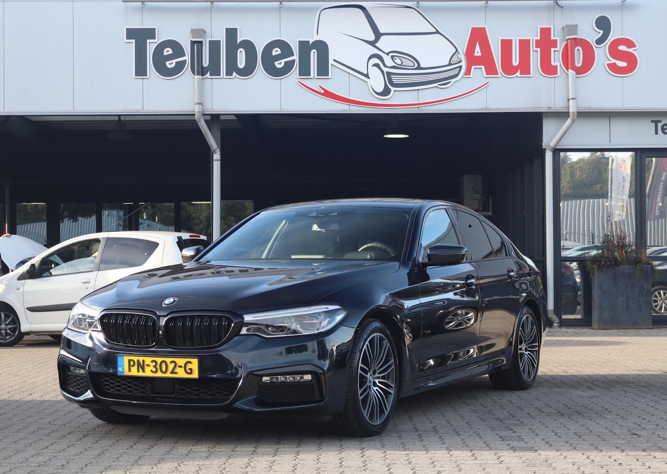 BMW 5-serie - 540i xDrive High Executive | M-Sport | Comfortstoelen | Glazen schuif-/kanteldak | CoPilot - AutoWereld.nl
