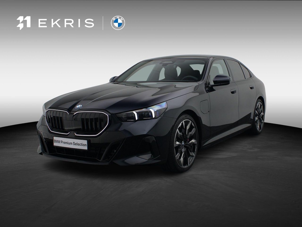 BMW 5-serie - Sedan 550e xDrive M Sportpakket Pro | Innovation Pack | Travel Pack | Comfort Pack | Trekh - AutoWereld.nl