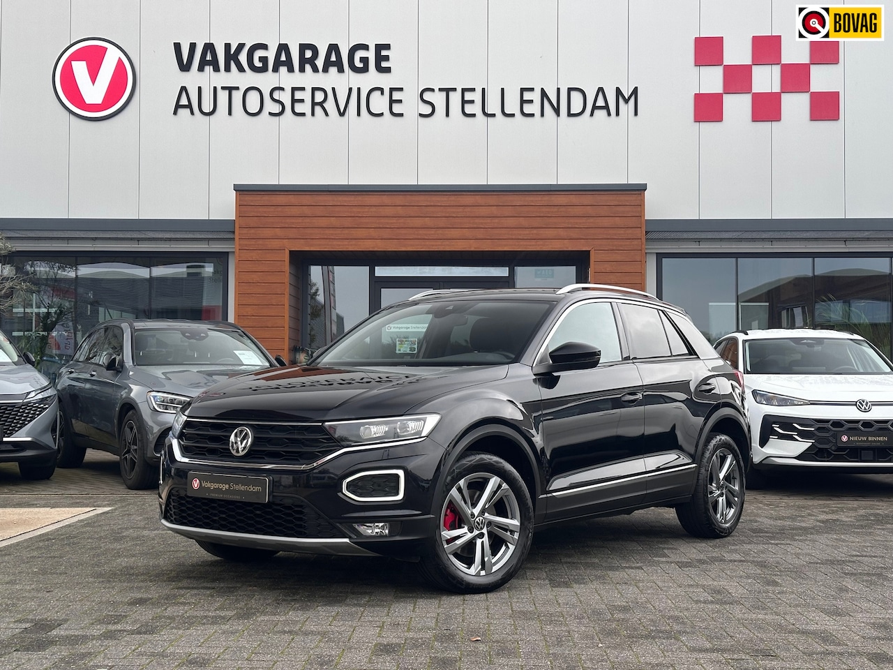 Volkswagen T-Roc - 1.5 TSI Sport|Camera|App-Connect|Digital Dash|Climate Contr|Stoelverw|Navigatie|PDC - AutoWereld.nl