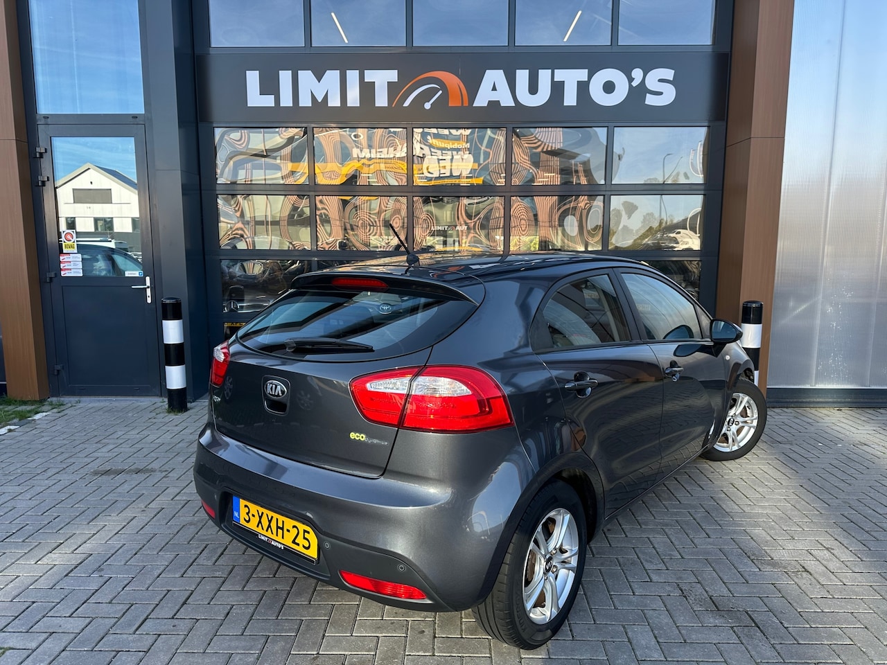 Kia Rio - 1.2 CVVT BusinessLine Airco/El.ramen/Cruise/Pdc/Led/Lmv/Nap/Apk - AutoWereld.nl