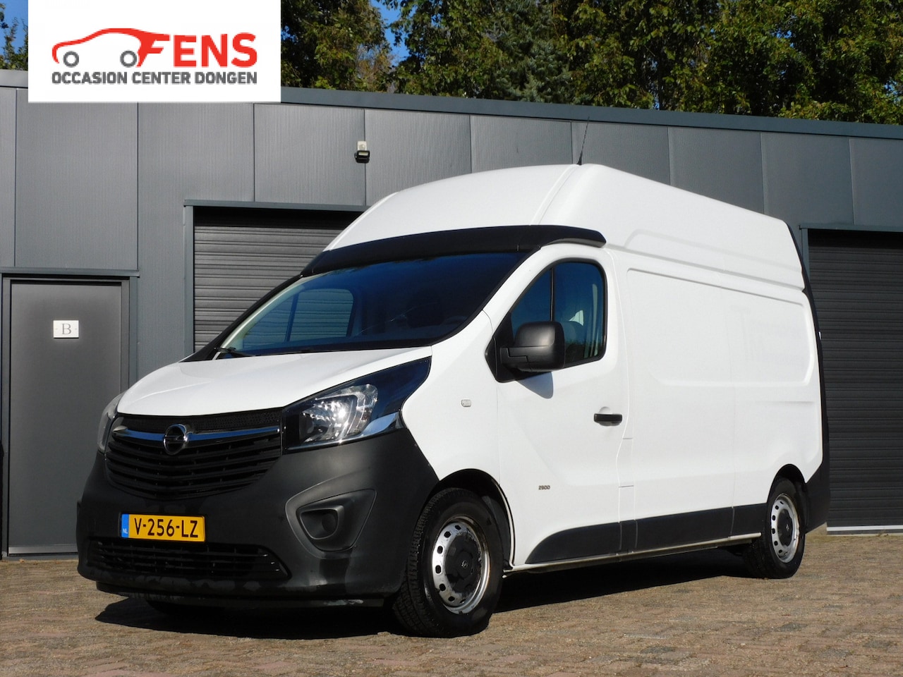 Opel Vivaro - 1.6 CDTI L2H2 Edition EcoFlex NAVI! CRUISE! BLUETOOTH! AIRCO! TREKHAAK! - AutoWereld.nl