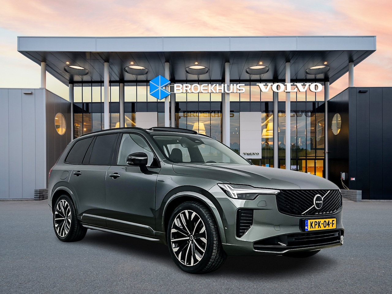 Volvo XC90 - T8 Ultra Dark | 21" Allseason | Luchtvering | Geventileerd Nappa | Massage | Bowers & Wilk - AutoWereld.nl