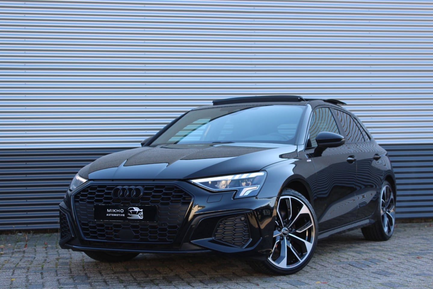 Audi A3 Sportback - 35 TFSI 3x S-Line | Panoramadak | Sfeerverlichting | RS Zetels | B&O | Elektrische kofferb - AutoWereld.nl