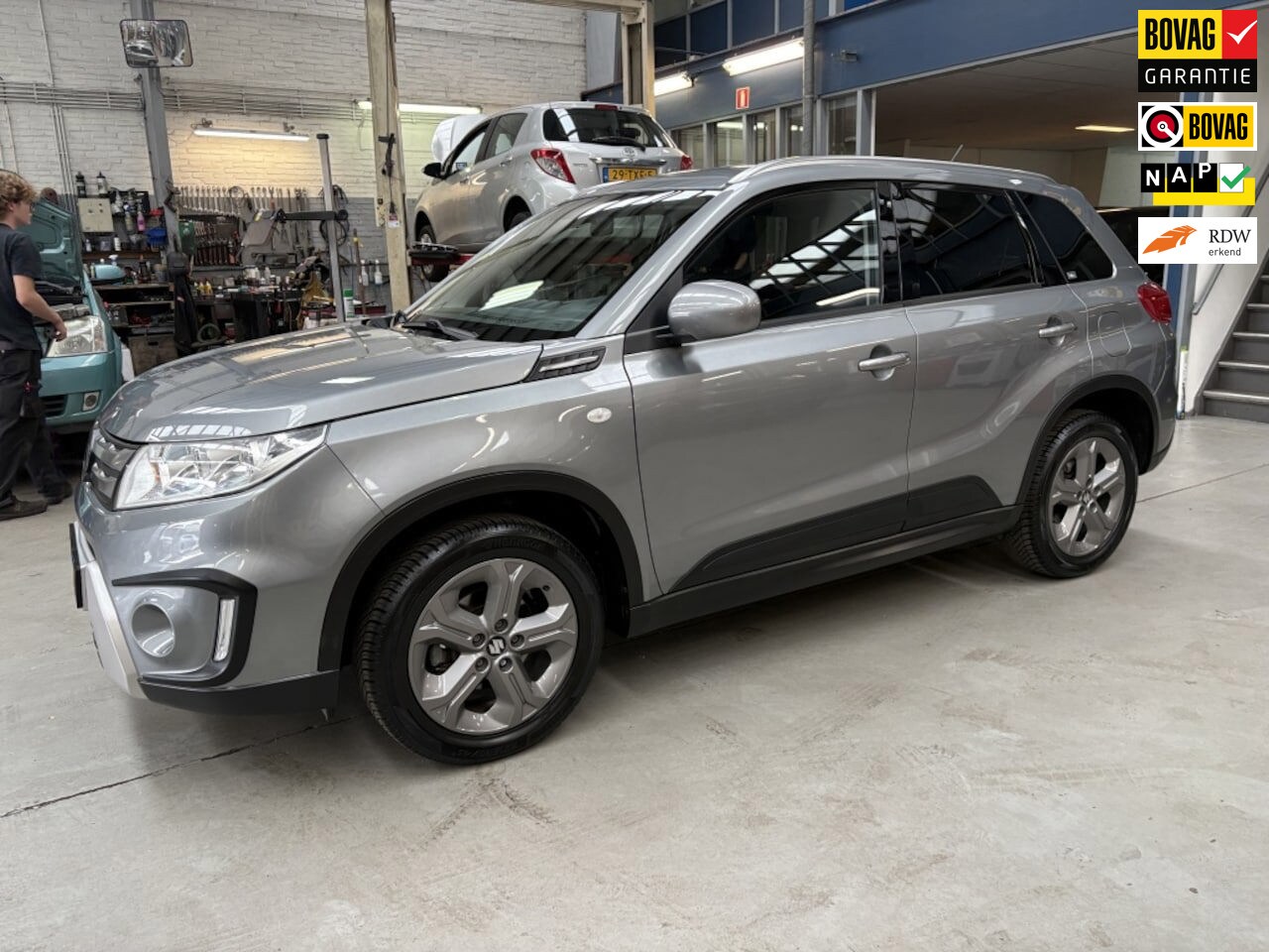 Suzuki Vitara - 1.6 Exclusive Navigatie | Afn. trekhaak | Camera | All season banden | NAP | Rijklaar prij - AutoWereld.nl