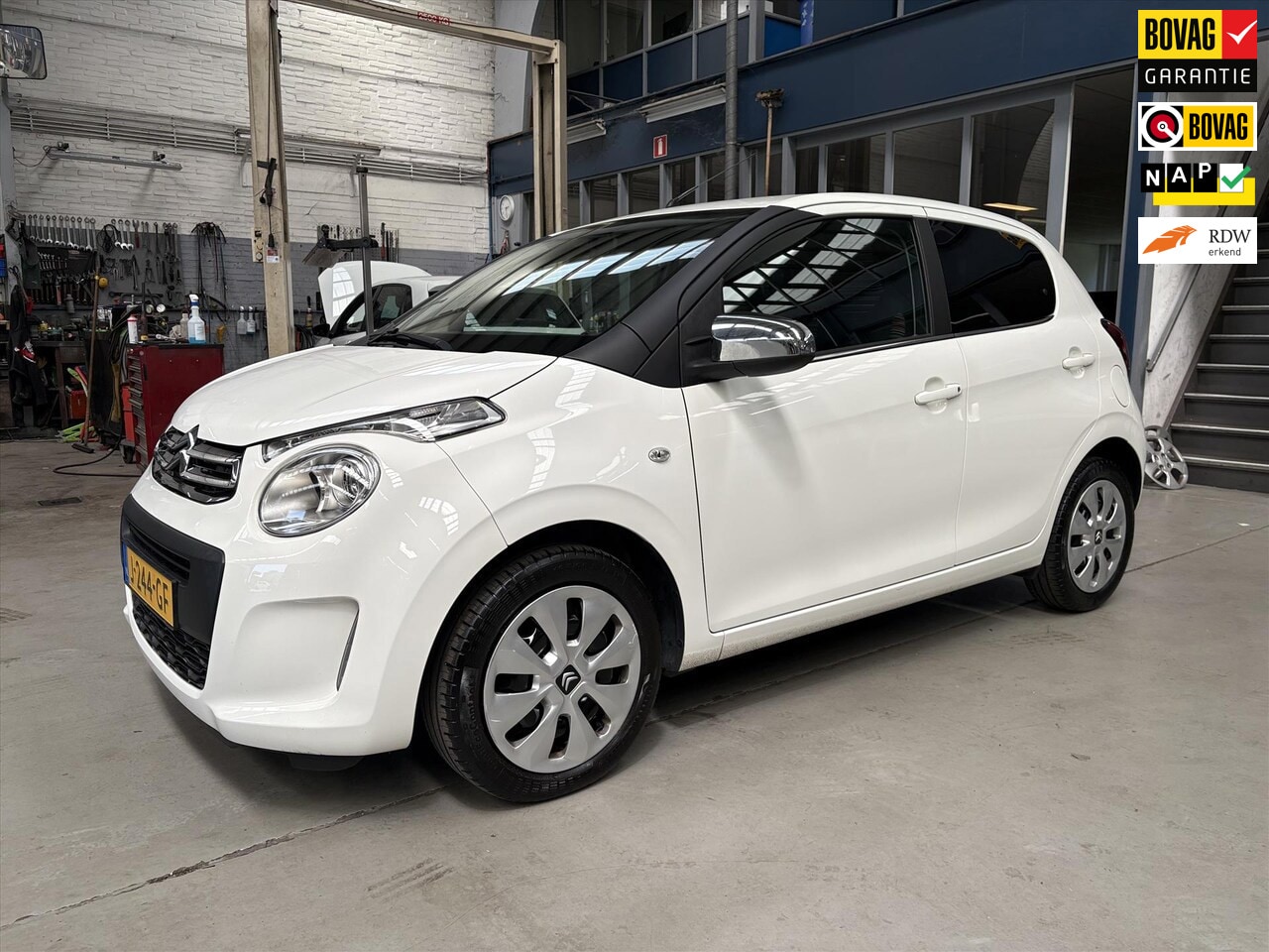 Citroën C1 - 1.0 VTi Feel | Airco | *Chroom pack* | Bluetooth | Elektr. ramen | NAP | Rijklaar prijs! - AutoWereld.nl