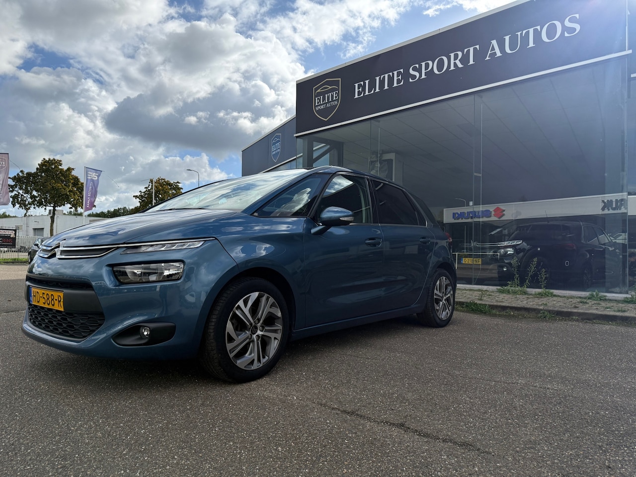 Citroën C4 Picasso - 1.2 PureTech Selection I 6 maanden Garantie I massagefunctie I Trekhaak - AutoWereld.nl