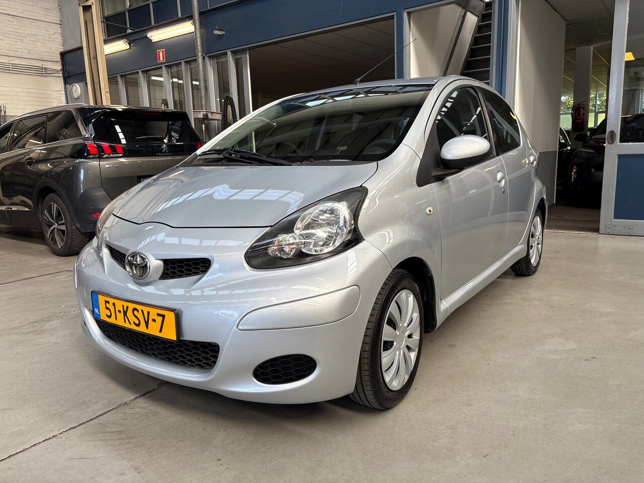 Toyota Aygo - 1.0-12V Comfort | Airco | Apple carplay / Android auto | Elektr. ramen | NAP | Rijklaar pr - AutoWereld.nl