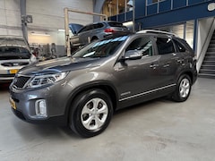 Kia Sorento - 2.4 GDi Plus Pack | Trekhaak | Navigatie | Camera | NAP | Rijklaar prijs
