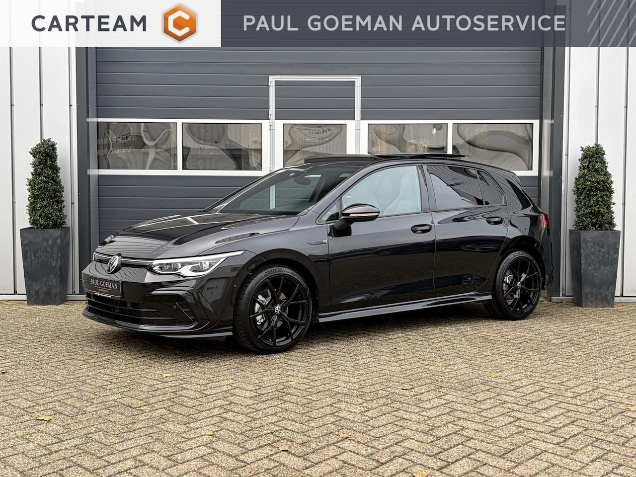 Volkswagen Golf - 1.5 eTSI R-Line | Pano | LED | Stoel verwarming | 3x R-Line | Camera | Sfeer | - AutoWereld.nl