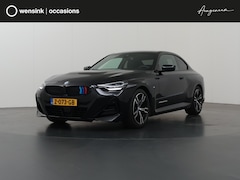 BMW 2-serie Coupé - 218i | M-Pakket | HUD | Stuur/stoelverwarming | Curved Display | Sportstoelen | Camera | D