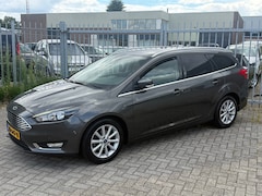 Ford Focus Wagon - 1.0 Titanium D-riem nieuw Navi l Cruise l Stoel&stuurverwarming l Keyless l Parkeerhulp l