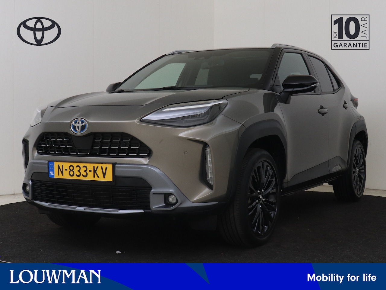 Toyota Yaris Cross - 1.5 Hybrid Adventure | BTW voertuig | Dealer onderhouden | Panoramadak | JBL | Head-Up Dis - AutoWereld.nl