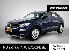 Volkswagen T-Roc - 1.5 TSI Style | ACHTERUITRIJCAMERA | TREKHAAK | NAVIGATIE | APPLE CARPLAY / ANDROID AUTO |