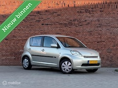 Daihatsu Sirion 2 - 1.0-12V Trend, NEW APK, AIRCO, ISOFIX