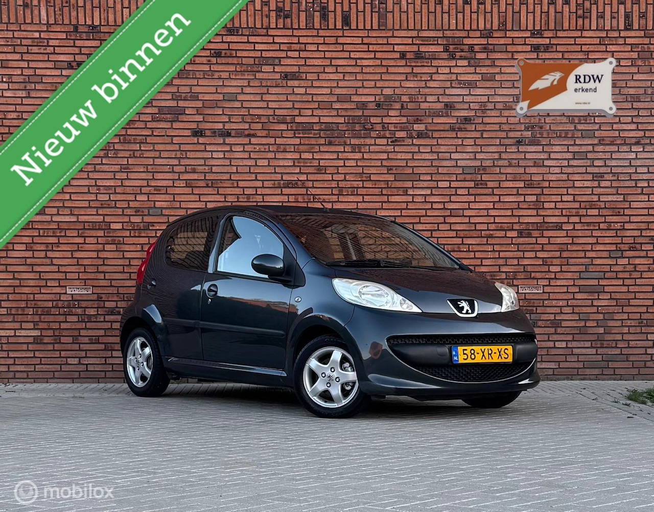 Peugeot 107 - 1.0-12V XS/NEW APK/NAP/AIRCO/CARPLAY/ISOFIX - AutoWereld.nl