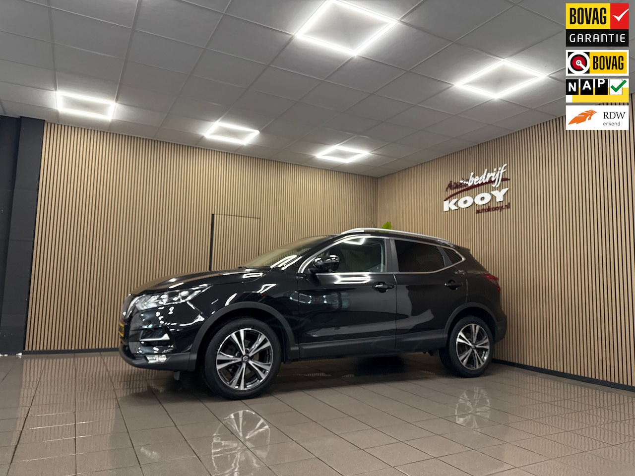 Nissan Qashqai - 1.2 N-Connecta * Panoramadak / 360° Camera / Navigatie / Cruise control / NL Auto * - AutoWereld.nl