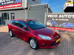 Ford Focus Wagon - 1.0 EcoBoost Trend *nieuwe distributieriem* nette auto