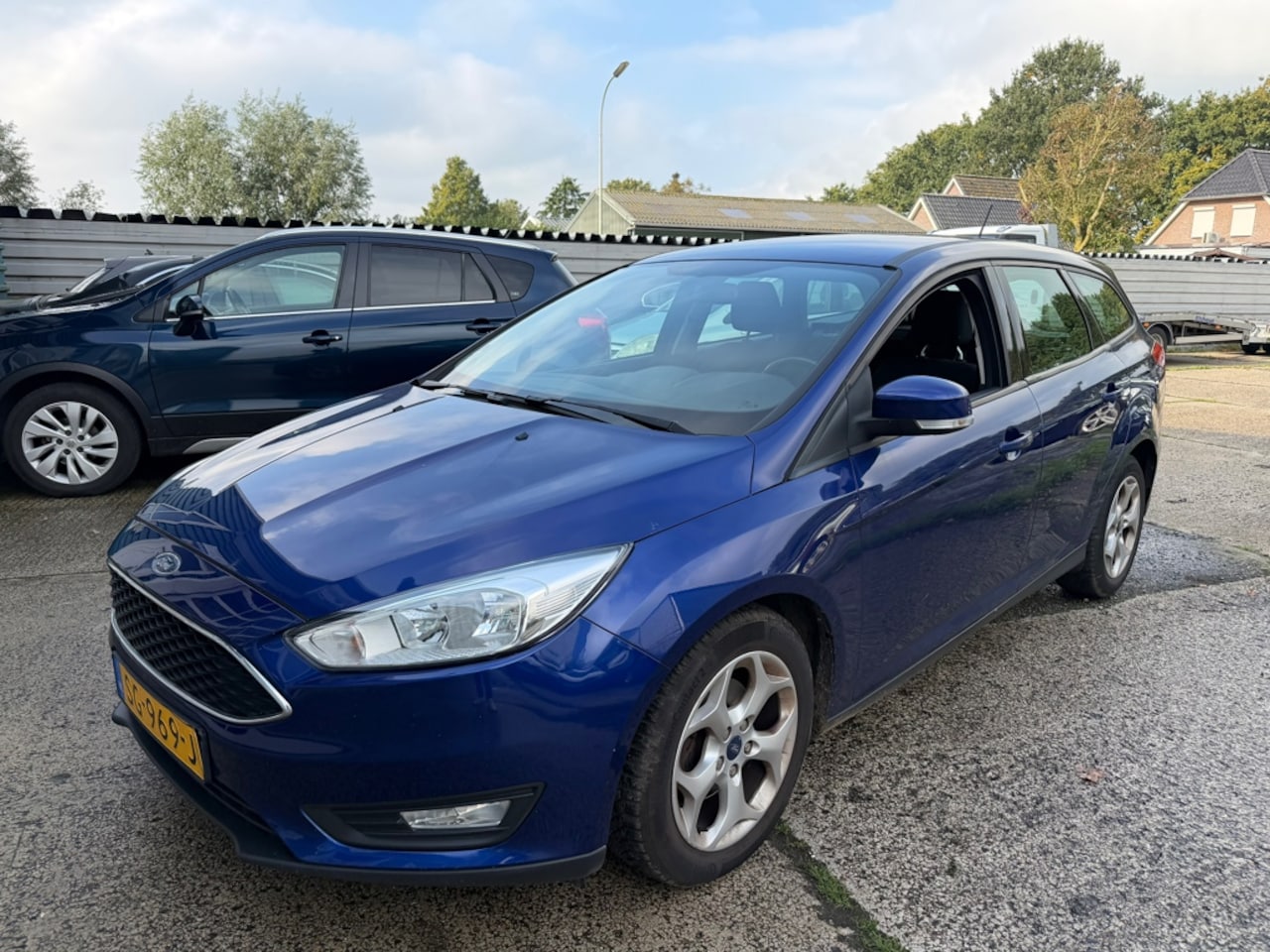 Ford Focus Wagon - 1.5 TDCI Lease Edition | EX BPM - AutoWereld.nl
