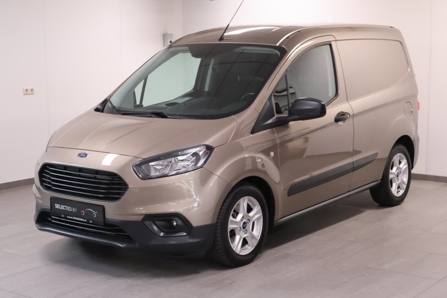 Ford Transit Courier - 1.0 Trend EcoBoost - AutoWereld.nl