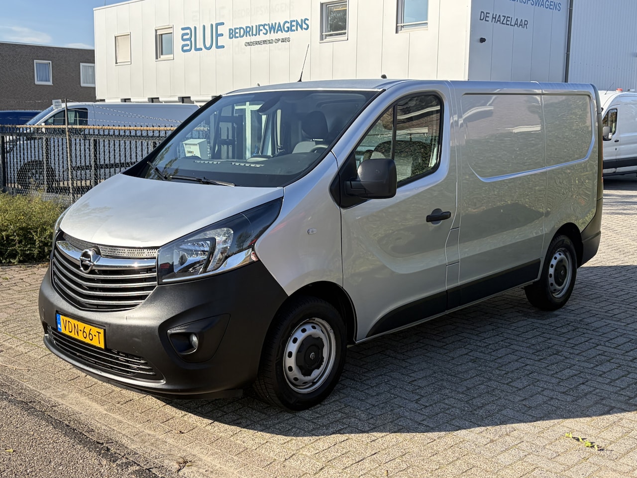 Opel Vivaro - 1.6 CDTI 125PK Euro6 L1H1 Edition EcoFlex ✓ airco ✓ navigatie - AutoWereld.nl