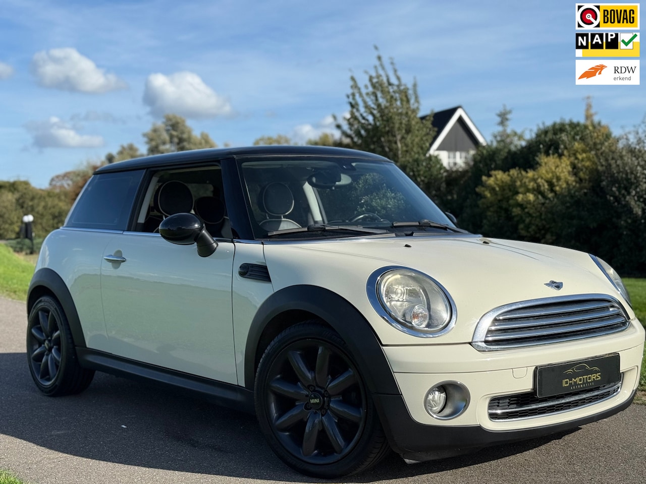 MINI 3-Deurs - Carplay navi vol opties apk nap 1.4 One Pepper - AutoWereld.nl