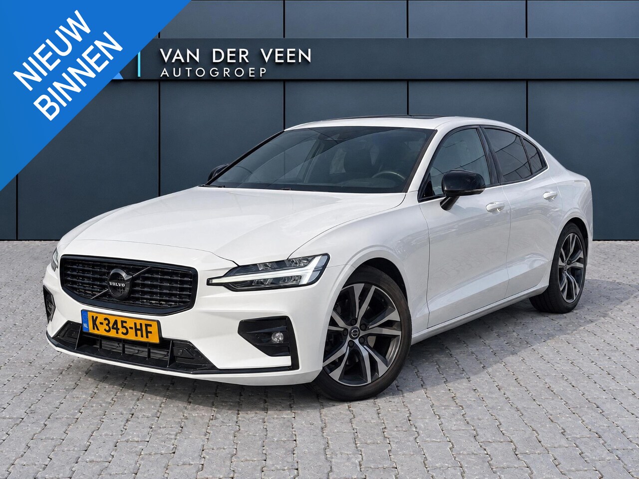 Volvo S60 - 2.0 B3 R-Design | Incl. 12 maanden garantie | Trekhaak | Achteruitrijcamera | Parkeersenso - AutoWereld.nl