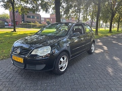 Volkswagen Polo - 1.4-16V Athene