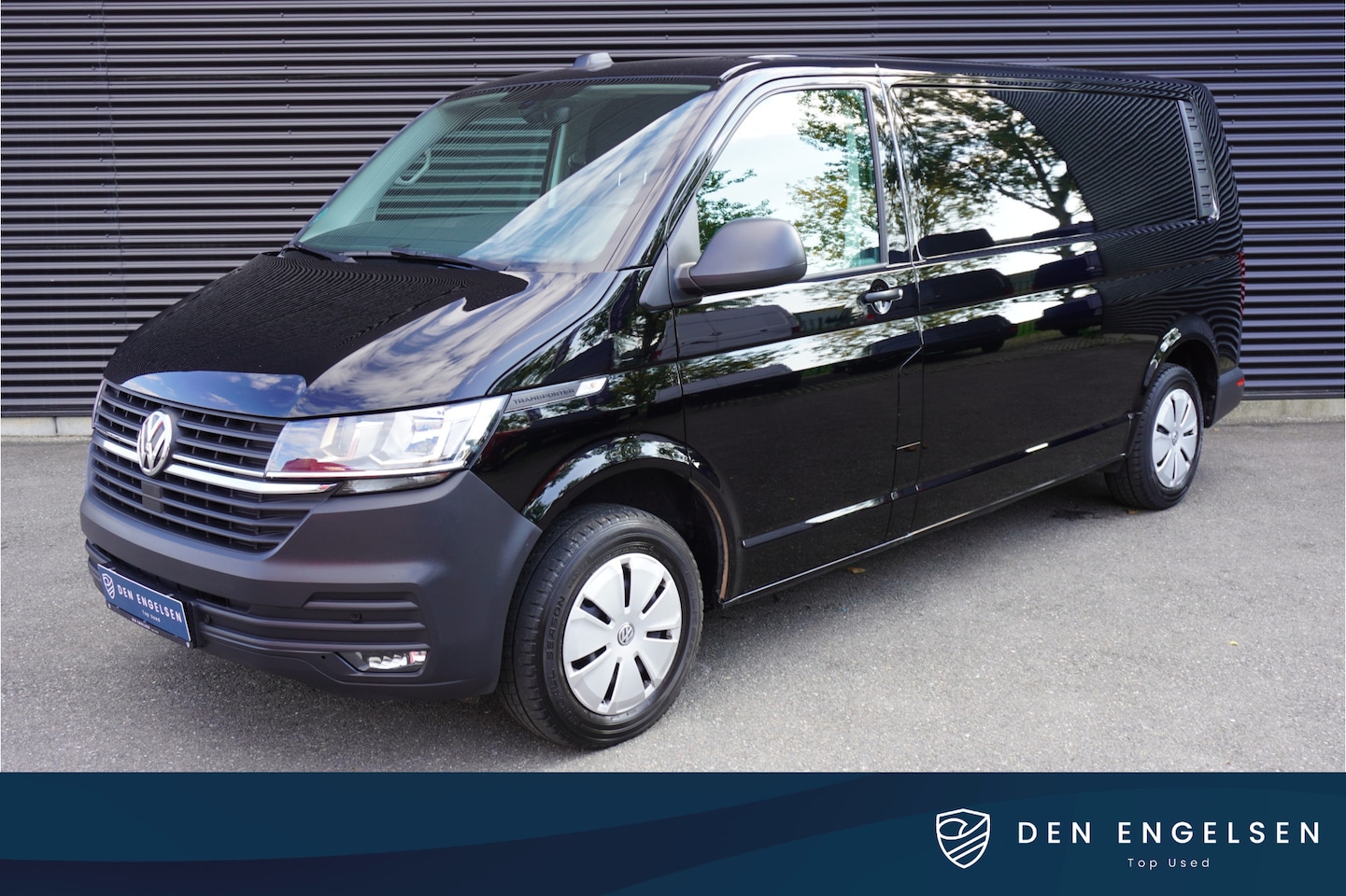Volkswagen Transporter - 150pk L2H1 Apple carplay ACC Cruise control Parkeersensoren Standkachel Stoelverwarming - AutoWereld.nl
