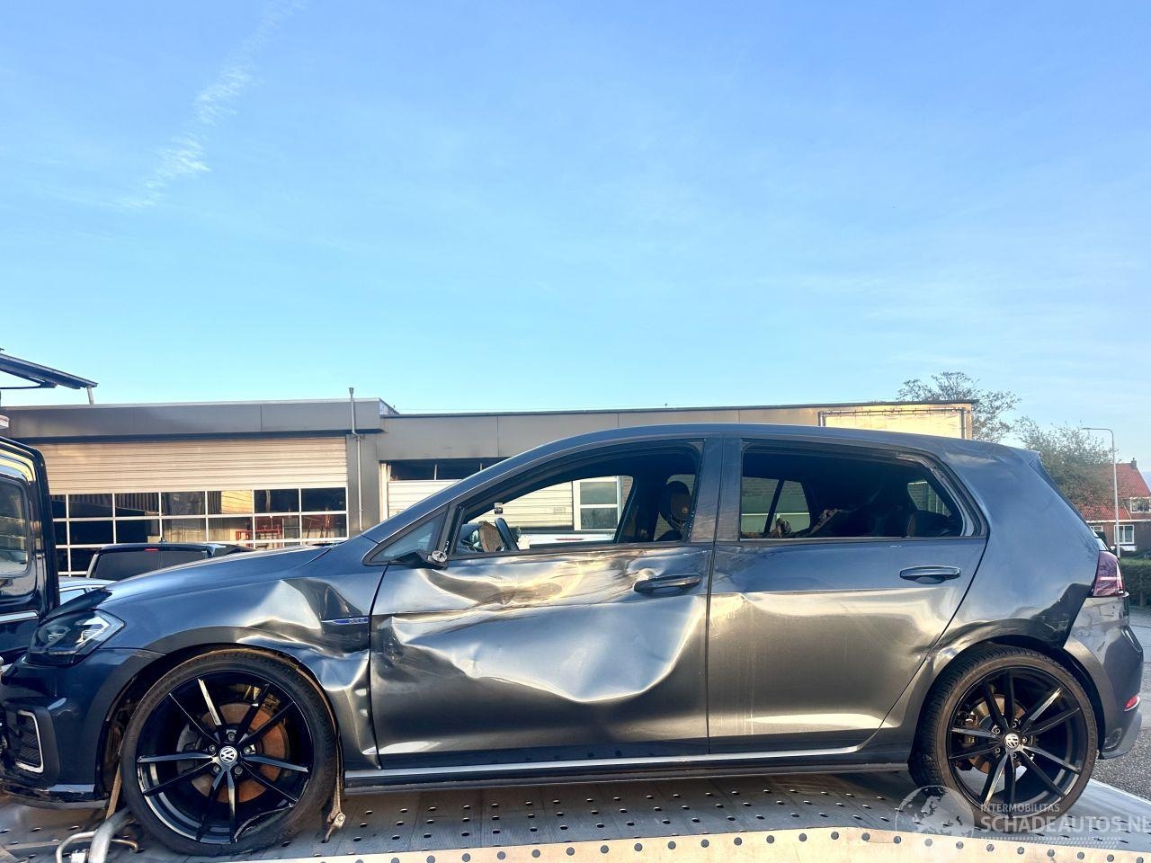Volkswagen Golf - GTE 1.4 TSI PHEV - AutoWereld.nl