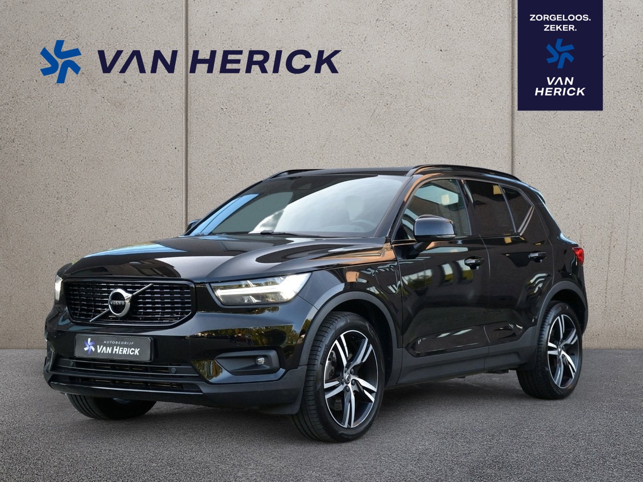 Volvo XC40 - 1.5 T4 Recharge R-Design | ACC | Achteruitrijcamera | Navigatie - AutoWereld.nl