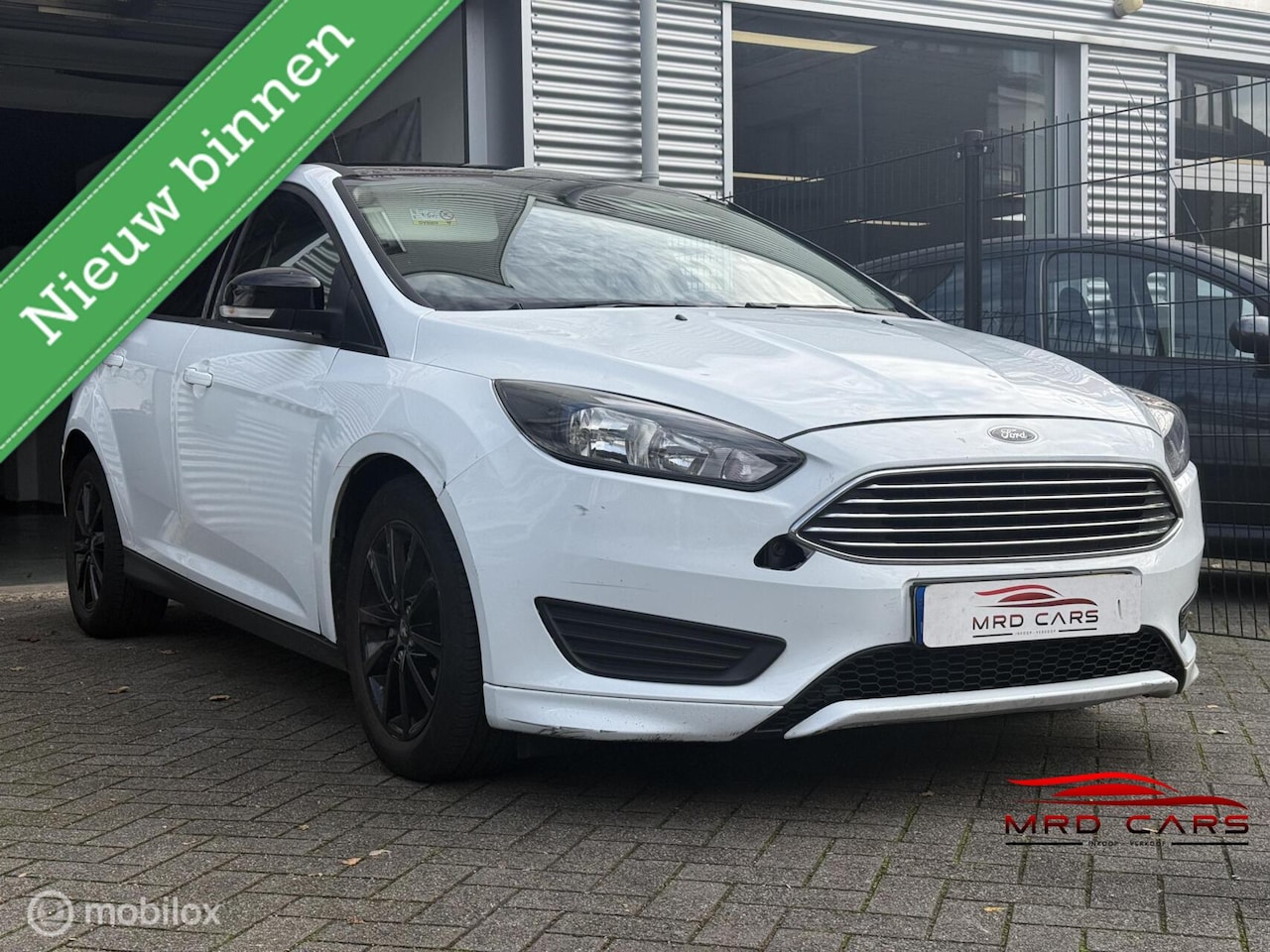 Ford Focus - 1.0 Ambiente BOM VOL! - AutoWereld.nl