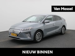 Hyundai IONIQ - Premium EV 38 kWh | Achteruitrijcamera | Warmtepomp | Geheugen stoelen | Stoelverwarming |