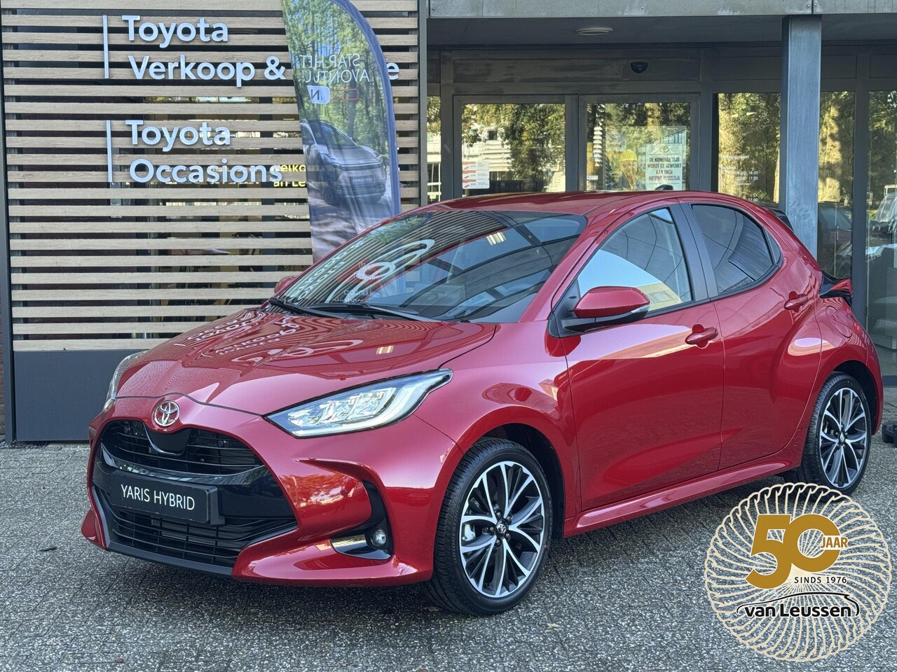 Toyota Yaris - 1.5 Hybrid 115 Dynamic STOEL/STUURVERW LED KEYLESS PARK-SENSOREN BLIND SPOT NAVI CAMERA AD - AutoWereld.nl