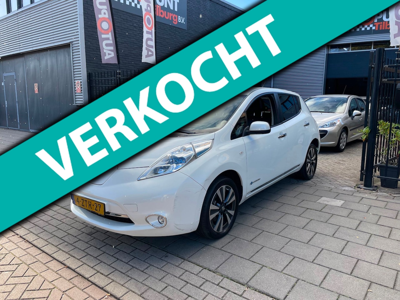 Nissan LEAF - Tekna 24 kWh 3e Eigenaar! Airco NAP APK - AutoWereld.nl