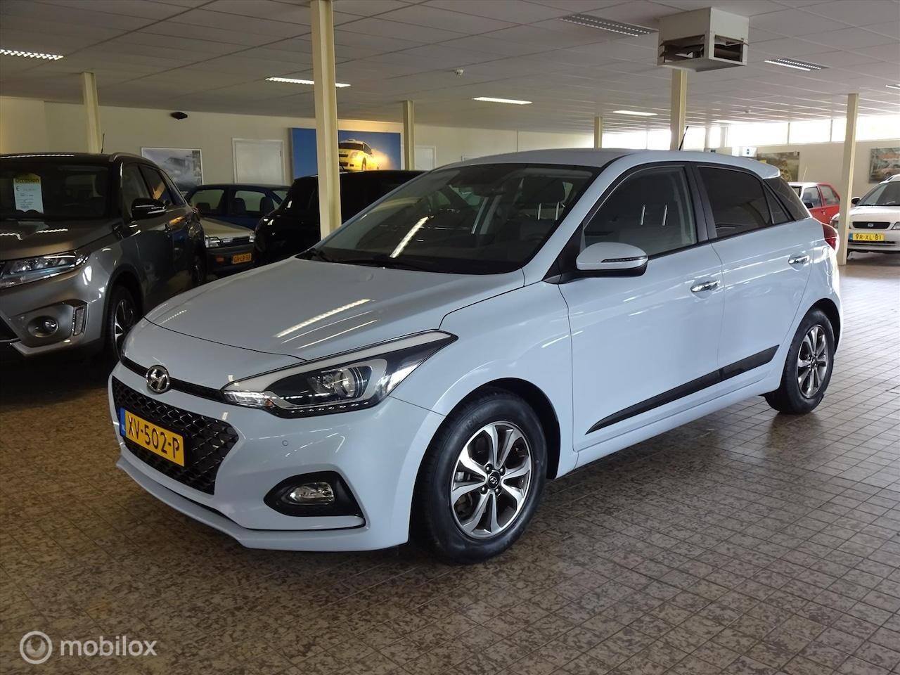 Hyundai i20 - 1.0 T-GDI Premium Automaat - AutoWereld.nl