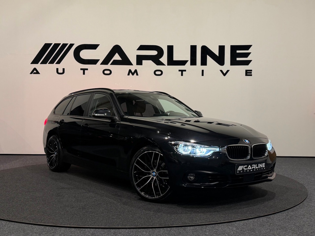BMW 3-serie Touring - 320i xDrive ACC ASSIST COGNACLEDER KEYLESS STOELVER. 19'' inch NAVI NAP GARANTIE APK - AutoWereld.nl