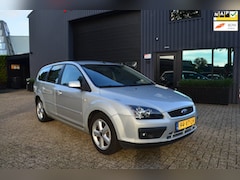 Ford Focus Wagon - 1.6-16V Futura | Stoelverwarming | Elek pakket
