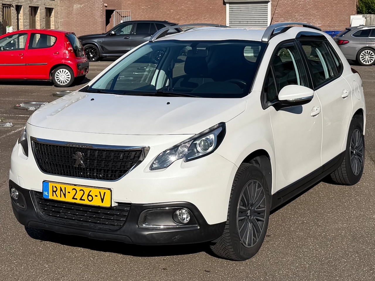 Peugeot 2008 - 1.2 PureTech Blue Lion 1.2 PureTech Blue Lion - AutoWereld.nl
